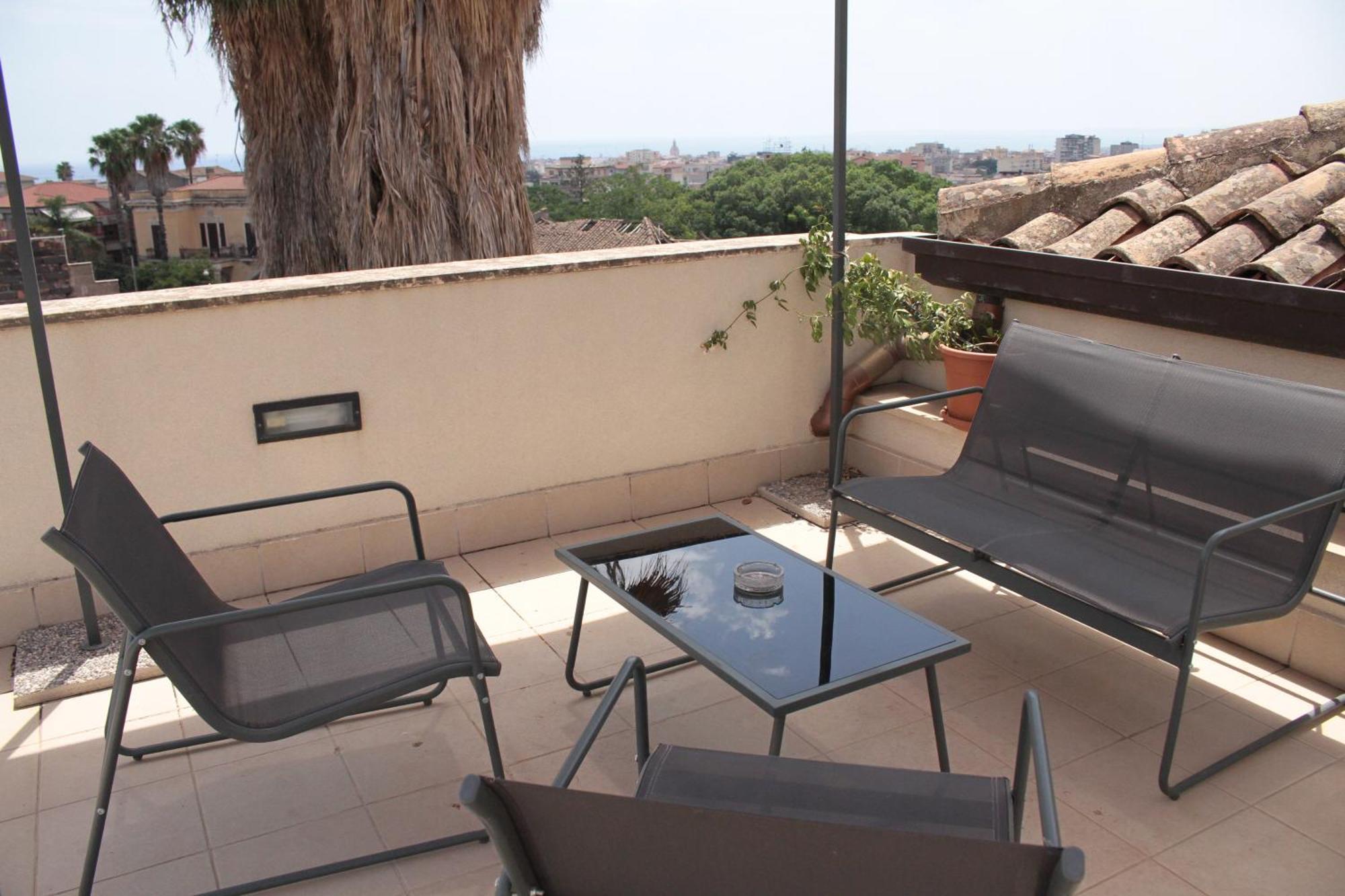 La Pietra Nera - Etna Home Catania Exterior photo